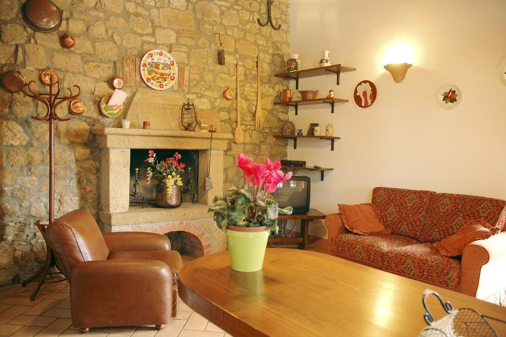 Agriturismo Palazzo Conti - B Pienza Exterior foto